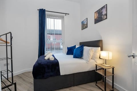 Contemporary 2 Bed Apartment -Belfast East Village Apartment in Belfast