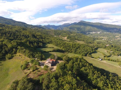 Property building, Bird's eye view, Garden, Hiking