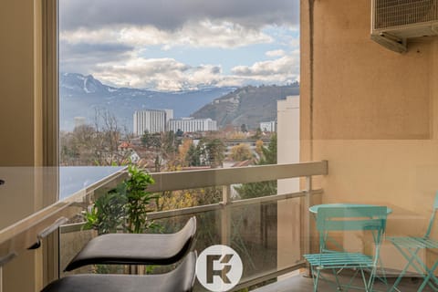 R'Apparts T2 Vercors Horizon Apartamento in Meylan