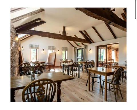 Self Check-In Rooms at The Three Horseshoes Inn Inn in Malvern Hills District