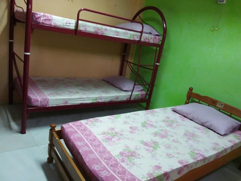 Oasis Guest House Bed and Breakfast in Kuala Lumpur City