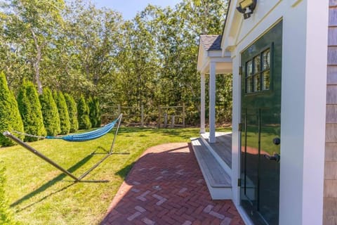 Quiet, Pet Friendly, close to Edgartown and Oak Bluffs Casa in Martha's Vineyard