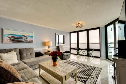 Florida Abode with Balcony, Pool Access and Gulf Views Condo in Lower Grand Lagoon