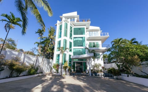 Andersson Beach House Cebu Villa in Central Visayas
