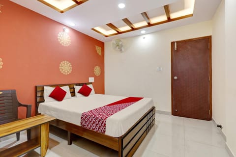 OYO Thirumala comfort & lodging Hotel in Bengaluru