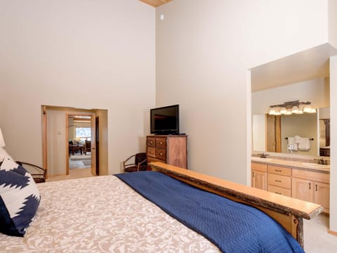 Beaverhead 123 BH 301 Apartment in Big Sky