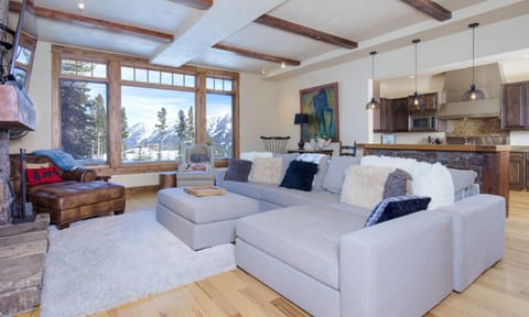 Cowboy Heaven Luxury Suite 1B Apartment in Big Sky