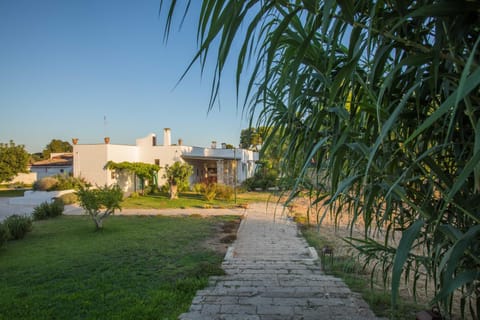 Facade/entrance, Garden, Garden view