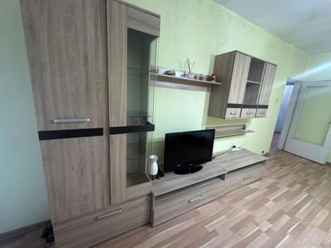 2 bedroom APT, Near Subway Apartment in Sofia