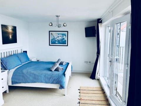 St Joseph’s Spacious Family Holiday Home Sea Views House in Ventnor