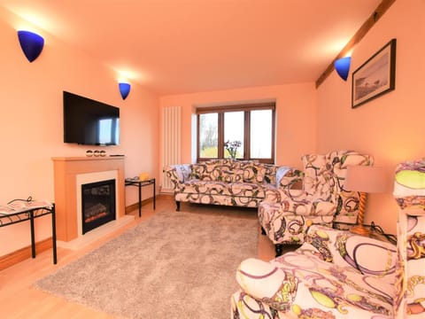 2 Bed in Godshill IC129 Casa in Godshill