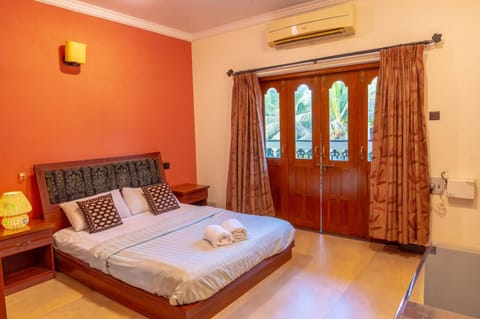 4bhk pvt villa candolim with pool Apartment in Calangute