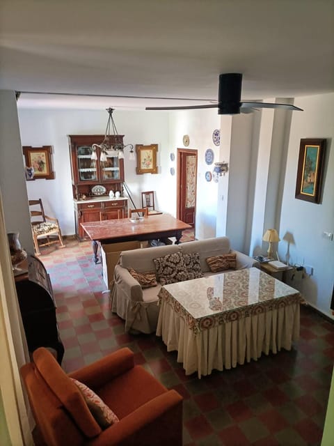 Chalet Rafael Constantina House in Sierra Norte de Sevilla