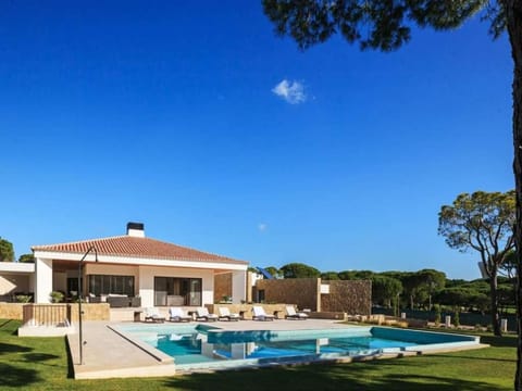 Contemporary Vilamoura Villa - Stunning Open Plan Design - Villa Azure Elegance - Large Private Pool Villa in Olhos de Água