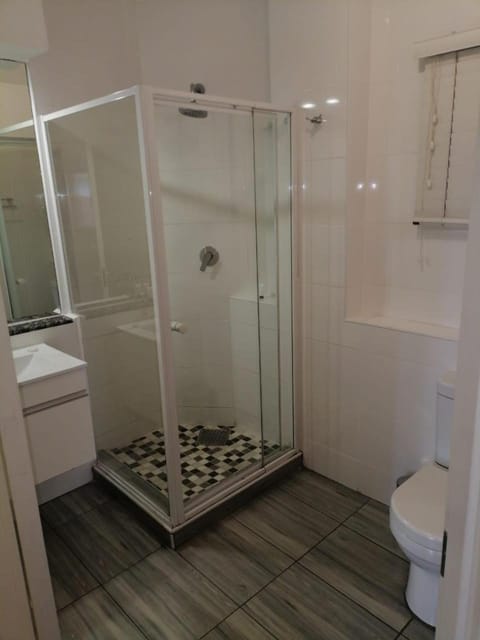 Shower, Toilet, Property building, Bathroom