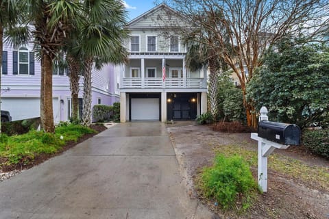 13 Yacht Harbor House in Isle of Palms