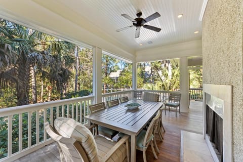 77 Wax Myrtle House in Kiawah Island