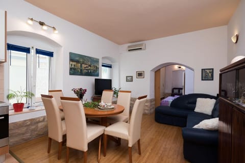 Apartment Pere Apartment in Trogir