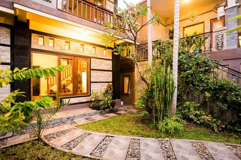 3BDR Compact Budget House - a big and light one Chalet in Ubud