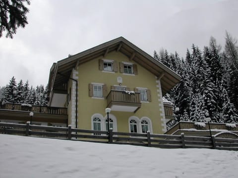 Residence Villa Avisio Apartment hotel in Canazei