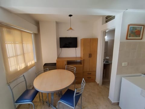 Center Studio pax 3 apartamento Condo in Trelew