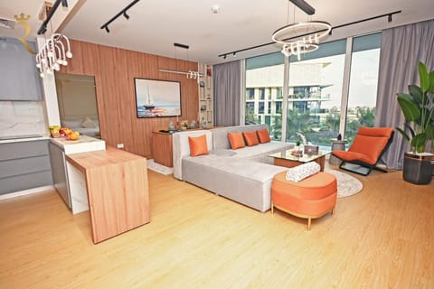 Bed, TV and multimedia, Living room, Photo of the whole room, Seating area, Bedroom