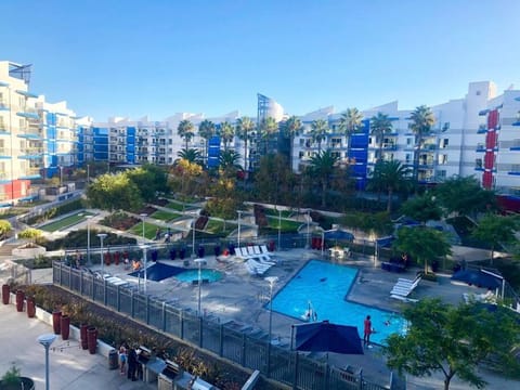 Blue Marina Views Top Floor Unit 2BD 2BA Condo in Marina del Rey