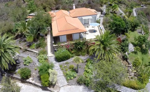 Ferienvilla Finca Tijarafe mit beheiztem Pool House in La Palma