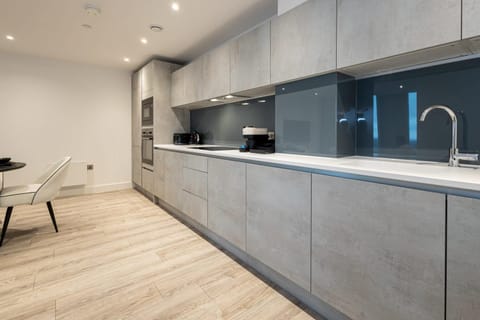 Nuvola Suite by CasaCity Apartment in Salford