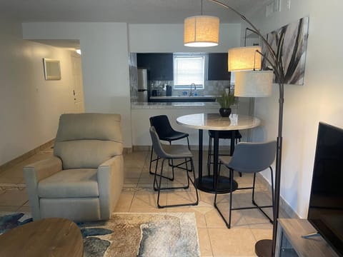 Your Cozy Place Condo in West Palm Beach