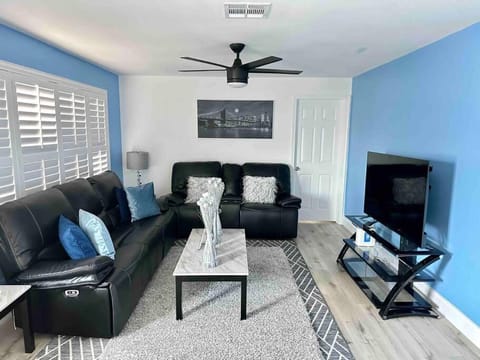 Prime Location W/Pool Appartement in Palm Beach Gardens