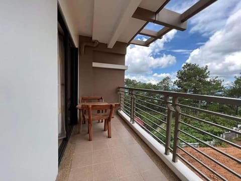 S-606 Outlook Ridge 2 BR/1 CR condo Apartment in Baguio