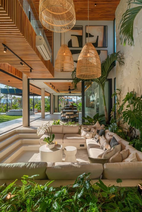 Day, Living room, Seating area, Garden view