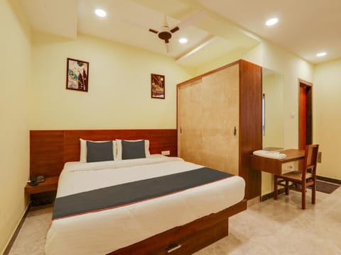 Super Collection O SRP LUXURY ROOMS Hotel in Hyderabad