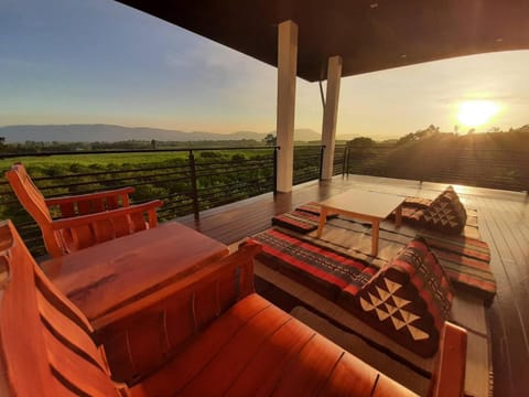 Natural landscape, View (from property/room), Balcony/Terrace, Mountain view, Sunrise