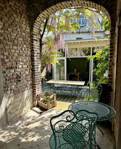 Patio, Garden