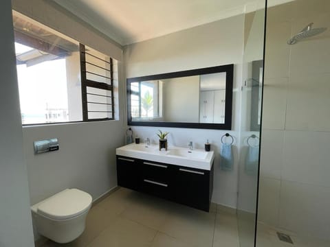 Two-Palms Holiday Home House in KwaZulu-Natal