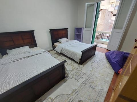 AL- Mazareta a private Bedroom For Men only غرفة خاصة للرجال فقط 仅限男士 女士不允许 Vacation rental in Alexandria