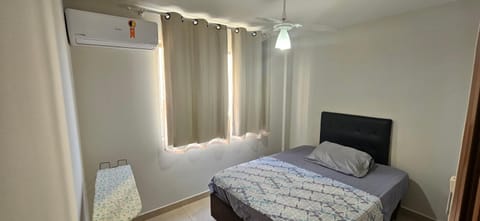 Bedroom, air conditioner