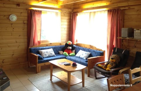 Living room, Photo of the whole room