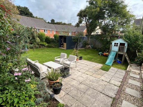 Children play ground, Garden, Balcony/Terrace, Seating area