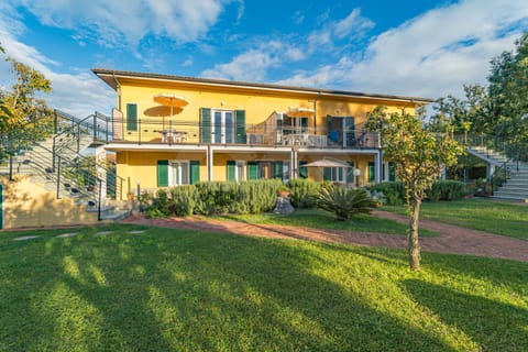 Property building, Garden, Garden view