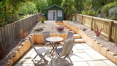 Patio, Summer, Garden