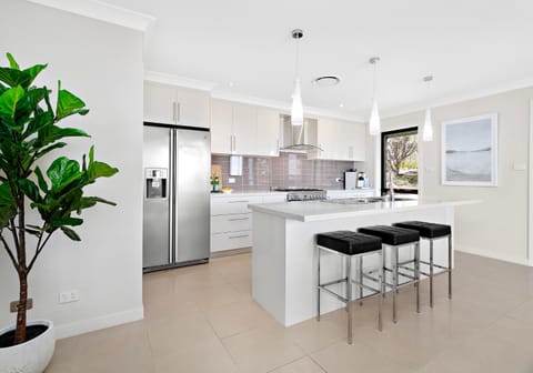 Bass point shell Cove holiday home Villa in Wollongong