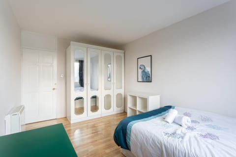 Deluxe room with lovely lake View Vacation rental in London Borough of Islington