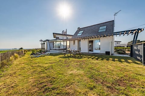 La Maison Des Gardiens De L'océan - Villa in Plougonvelin