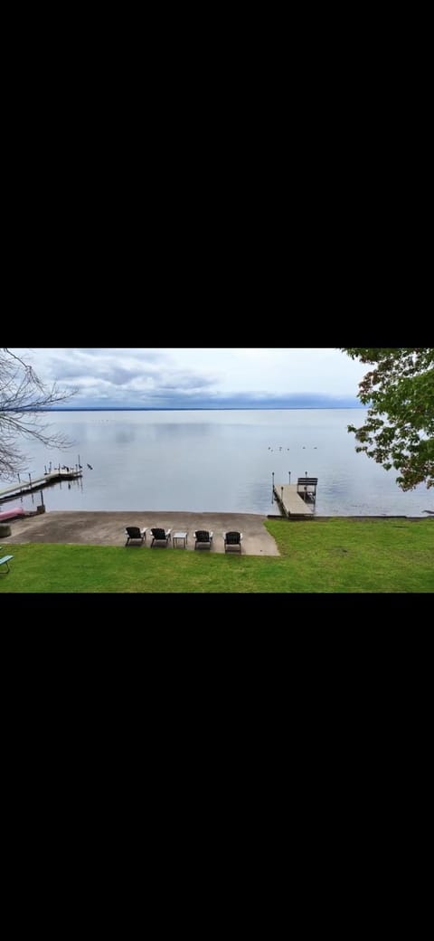 Luxury Lakehouse on Oneida Lake Villa in Oneida Lake