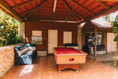Luxury Two-bedroom with Pool & Hot-tub Apartment in Santo Domingo Este