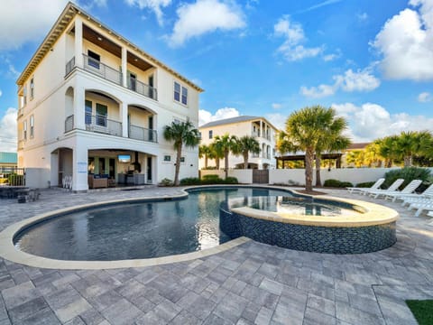 Gray Whale Casa in Miramar Beach