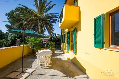 Property building, Day, Garden, View (from property/room), Balcony/Terrace